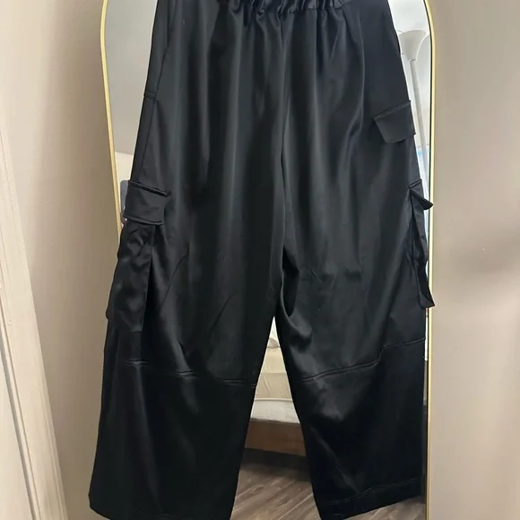 Women’s Casual Silk Black Cargo Pants - Picture 2 of 2